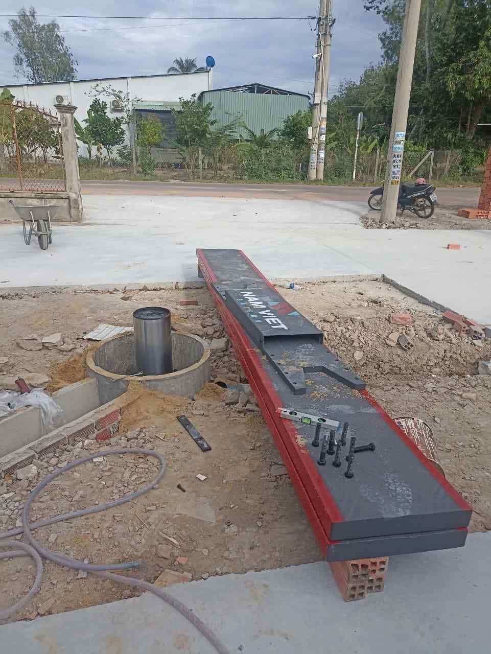 cầu nâng 1 trụ rửa xe kaspi âm nền k4000sg-a1