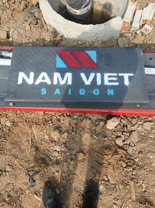 cầu nâng 1 trụ âm nền ấn độ kaspi k4000sg-a1 