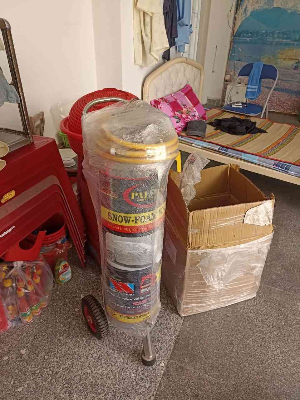 máy rửa xe bọt tuyết pallas 