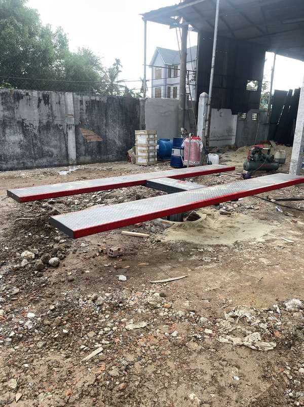 Lắp đặt cầu nâng 1 trụ âm nền KASPI K4000SG-A2 cho anh Trí tại huyện Cần Đước, Long An 4 cầu nâng 1 trụ rửa xe kaspi âm nền k4000sg-a2