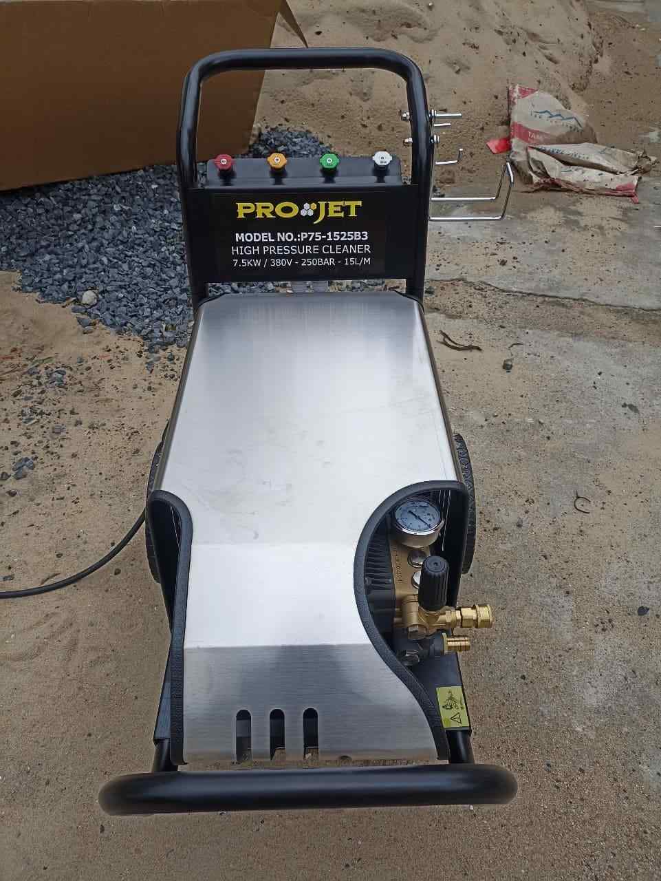 máy rửa xe projet p55-1518b3 