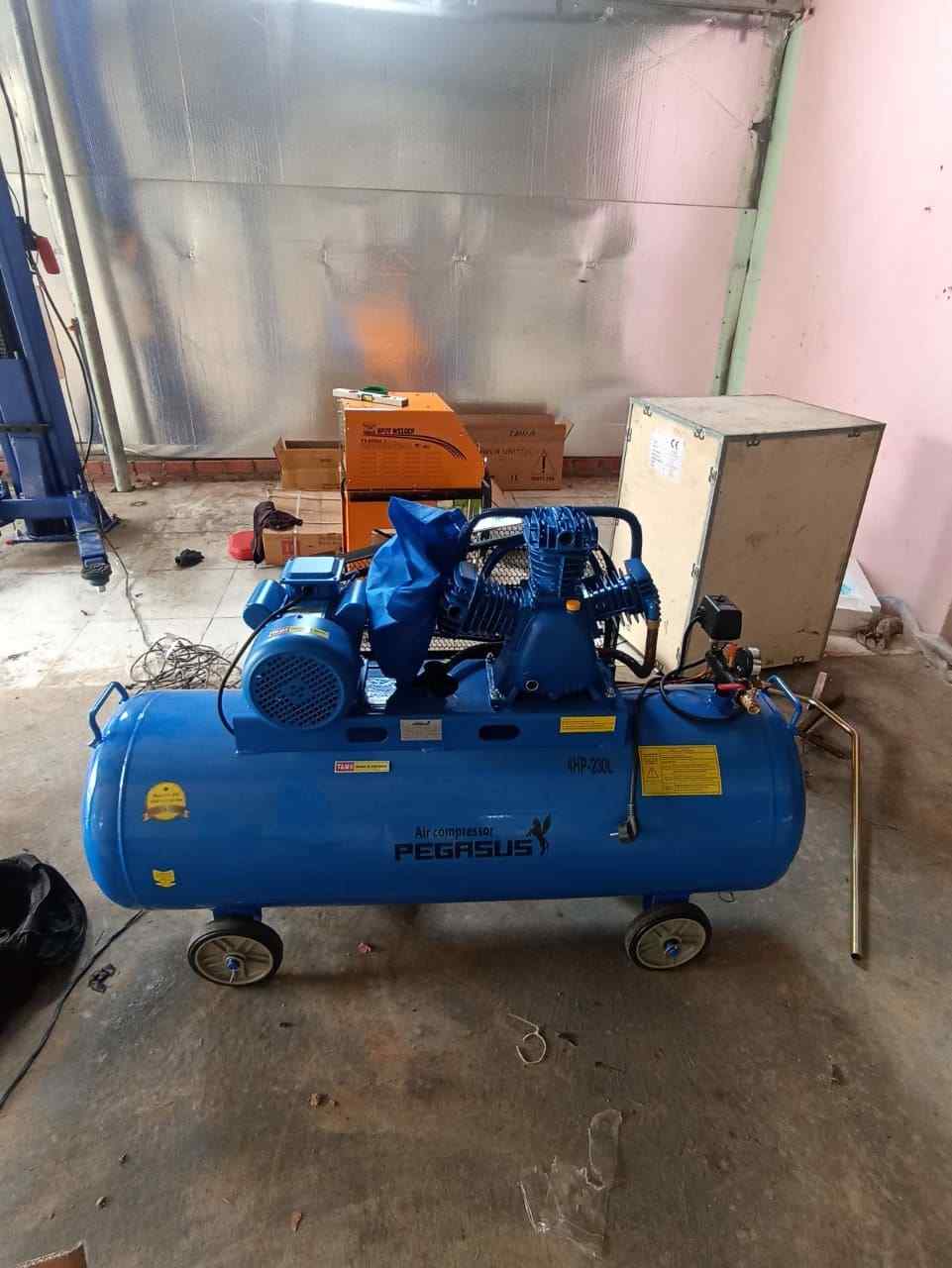 máy nén khí dây đai pegasus 7,5 hp tm-w-1.0/8-330l 