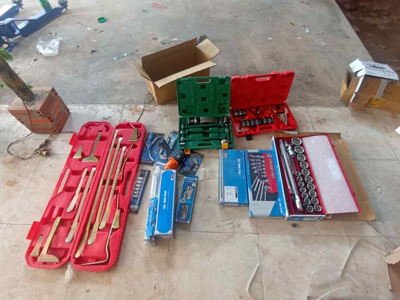 bộ cây nạy làm đồng sơn ô tô