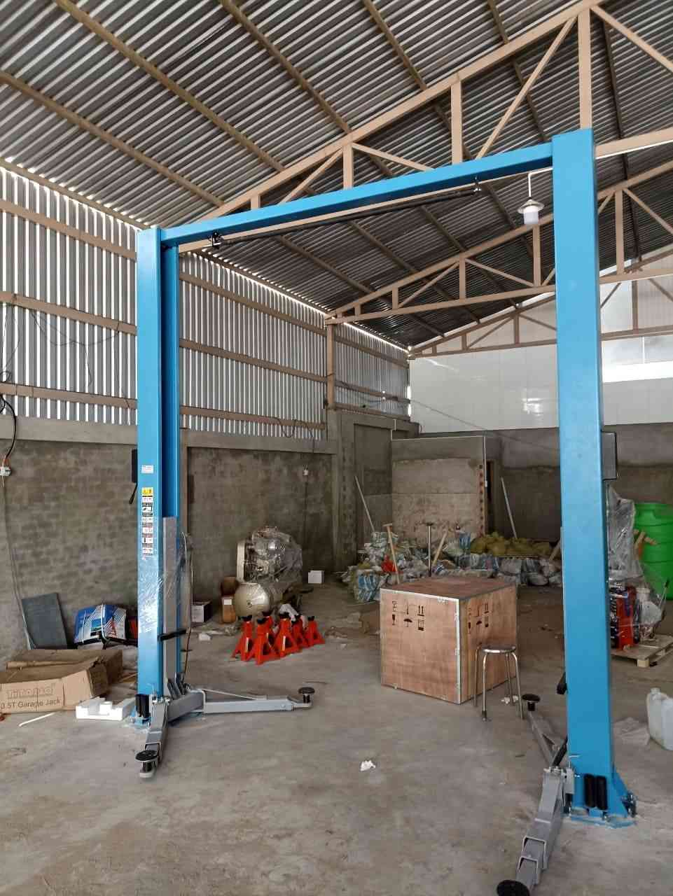 cầu nâng 2 trụ 